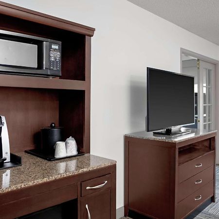 Hilton Garden Inn Atlanta Perimeter Center Данвуди Экстерьер фото