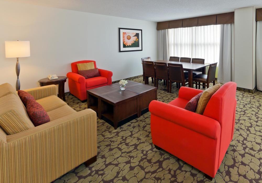 Hilton Garden Inn Atlanta Perimeter Center Данвуди Экстерьер фото