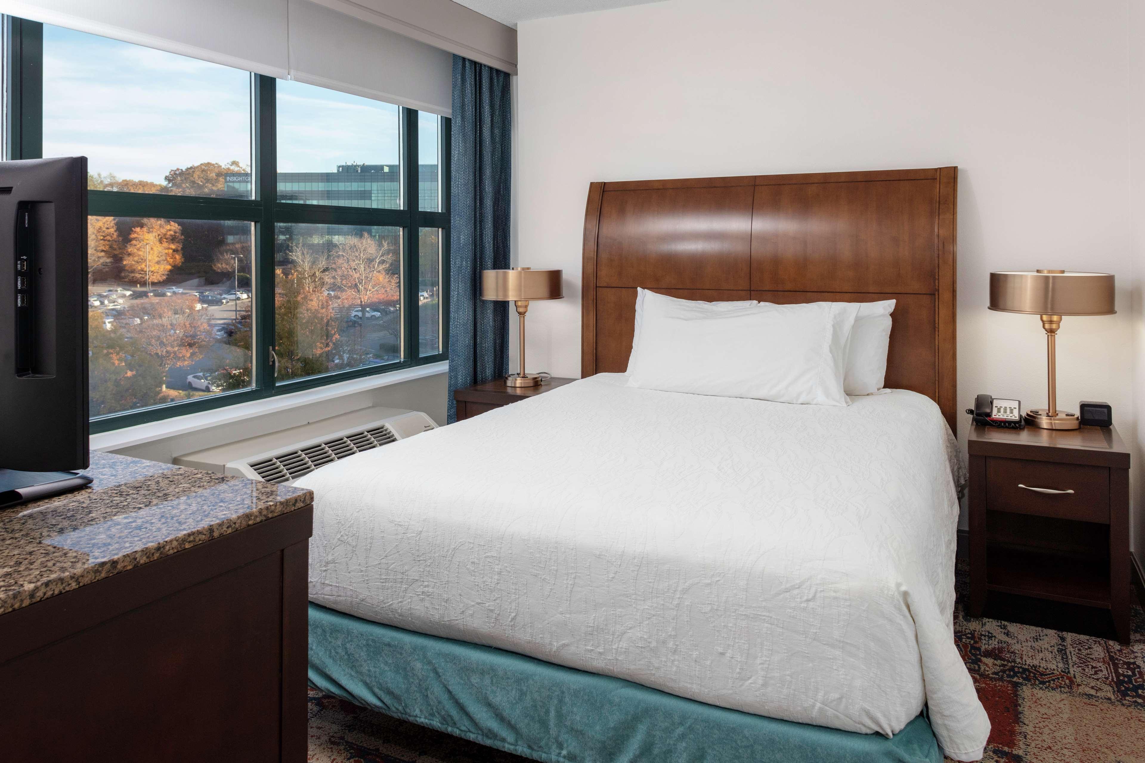 Hilton Garden Inn Atlanta Perimeter Center Данвуди Экстерьер фото