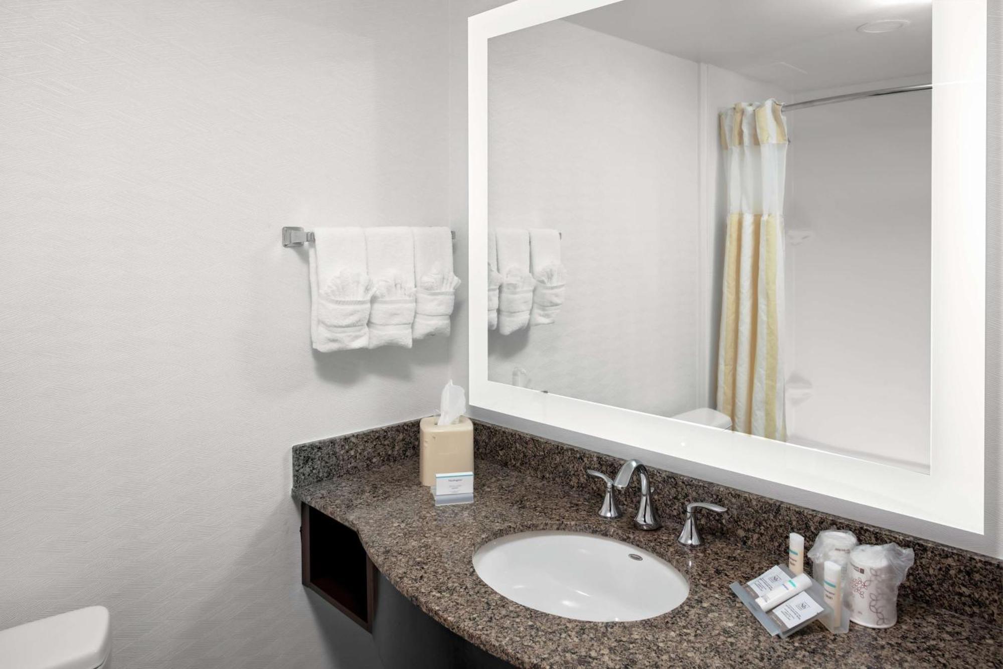 Hilton Garden Inn Atlanta Perimeter Center Данвуди Экстерьер фото