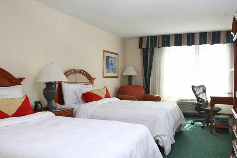 Hilton Garden Inn Atlanta Perimeter Center Данвуди Экстерьер фото